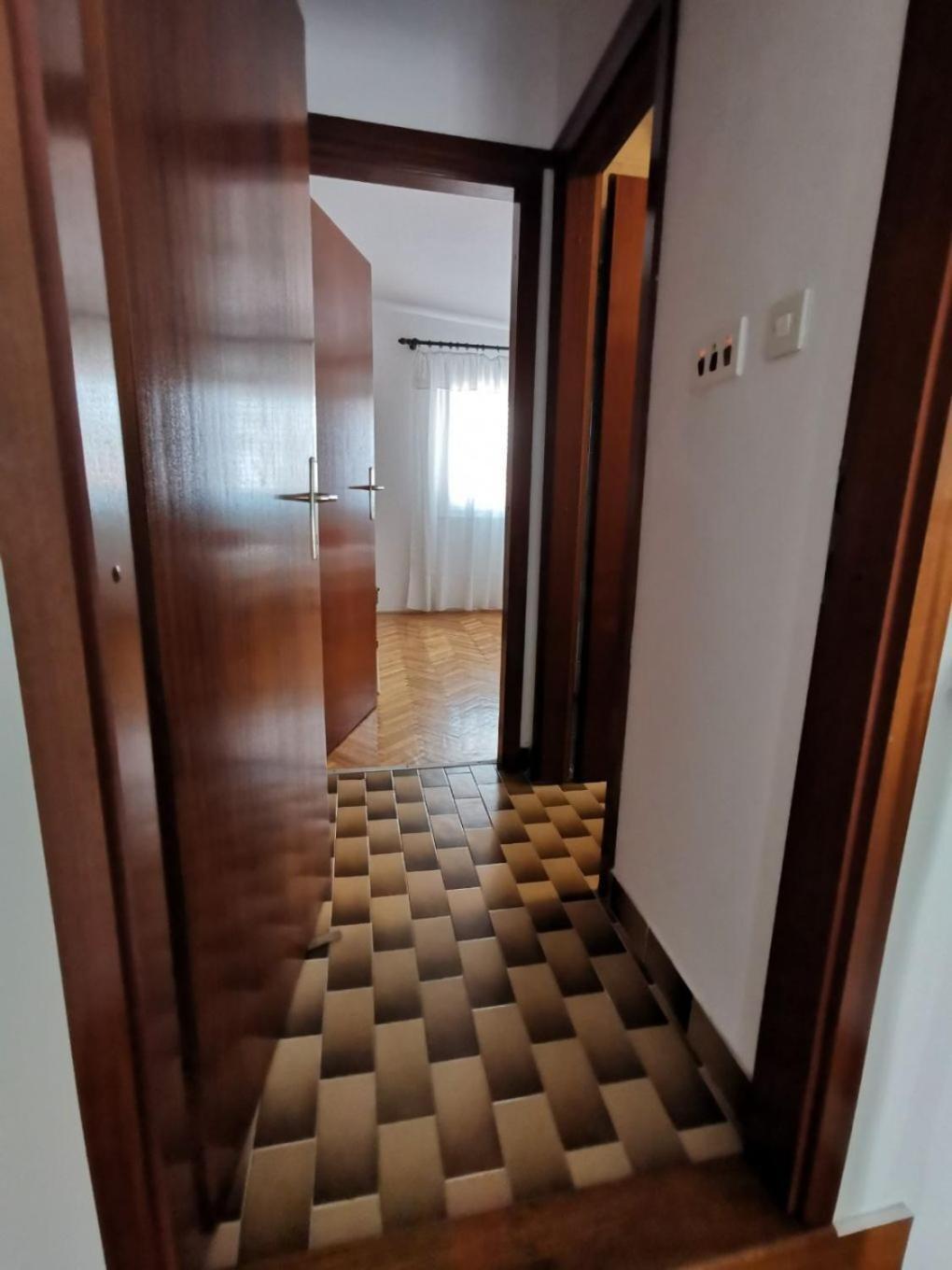 Apartments Srdan Vinisce Bagian luar foto