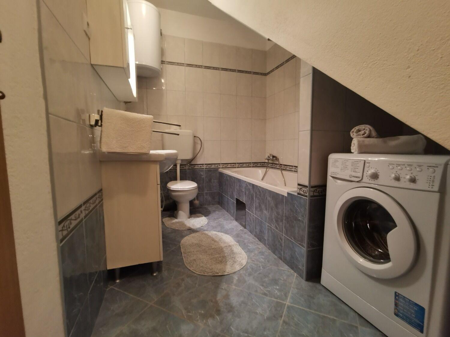 Apartments Srdan Vinisce Bagian luar foto