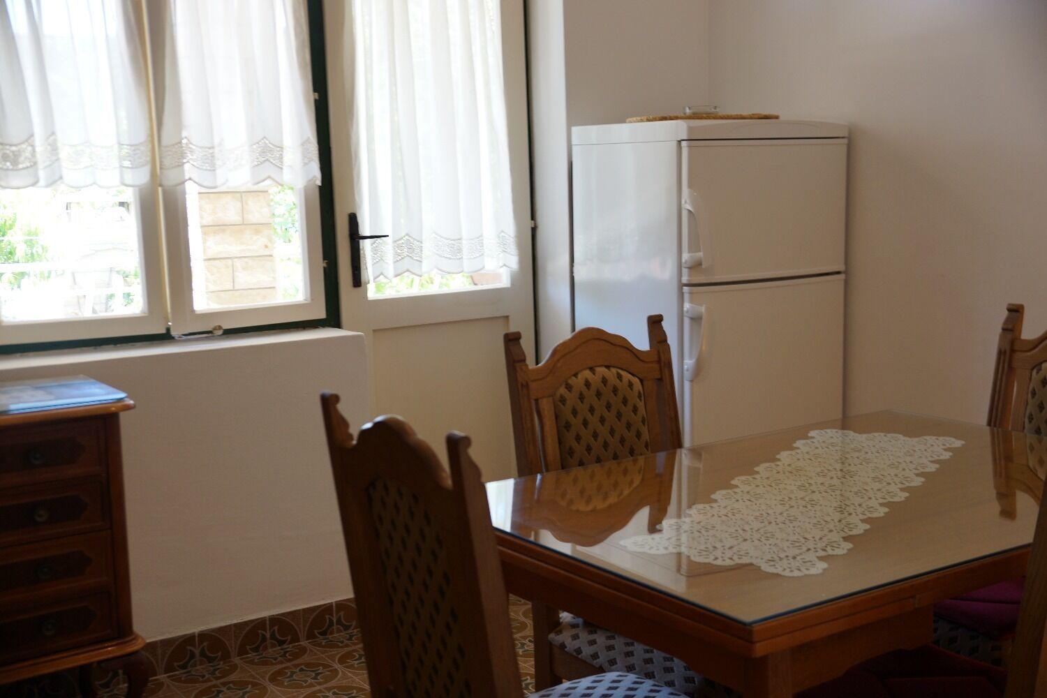 Apartments Srdan Vinisce Bagian luar foto